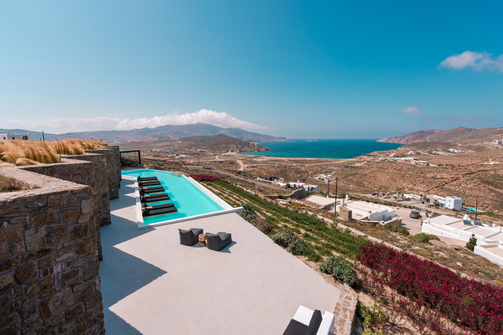 Villa Nidia image 2