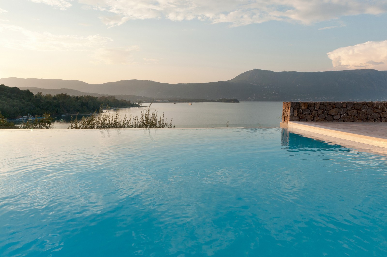 Izar Beach House image 12