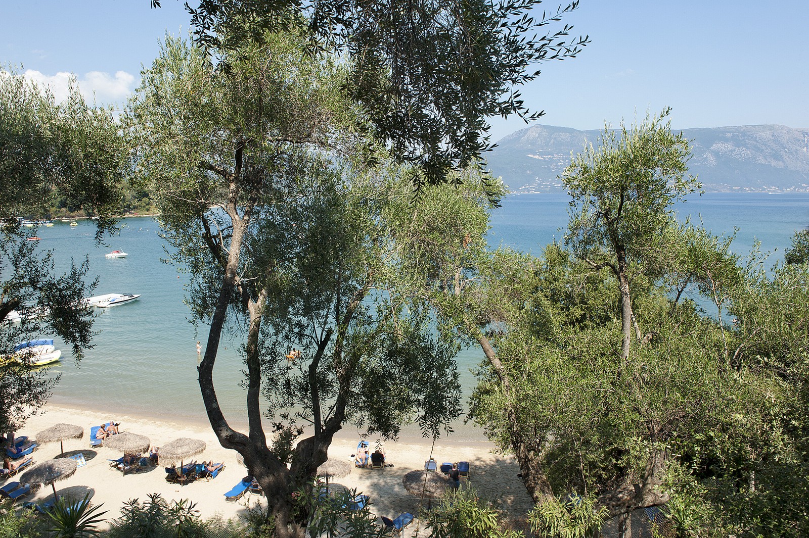 Izar Beach House image 9
