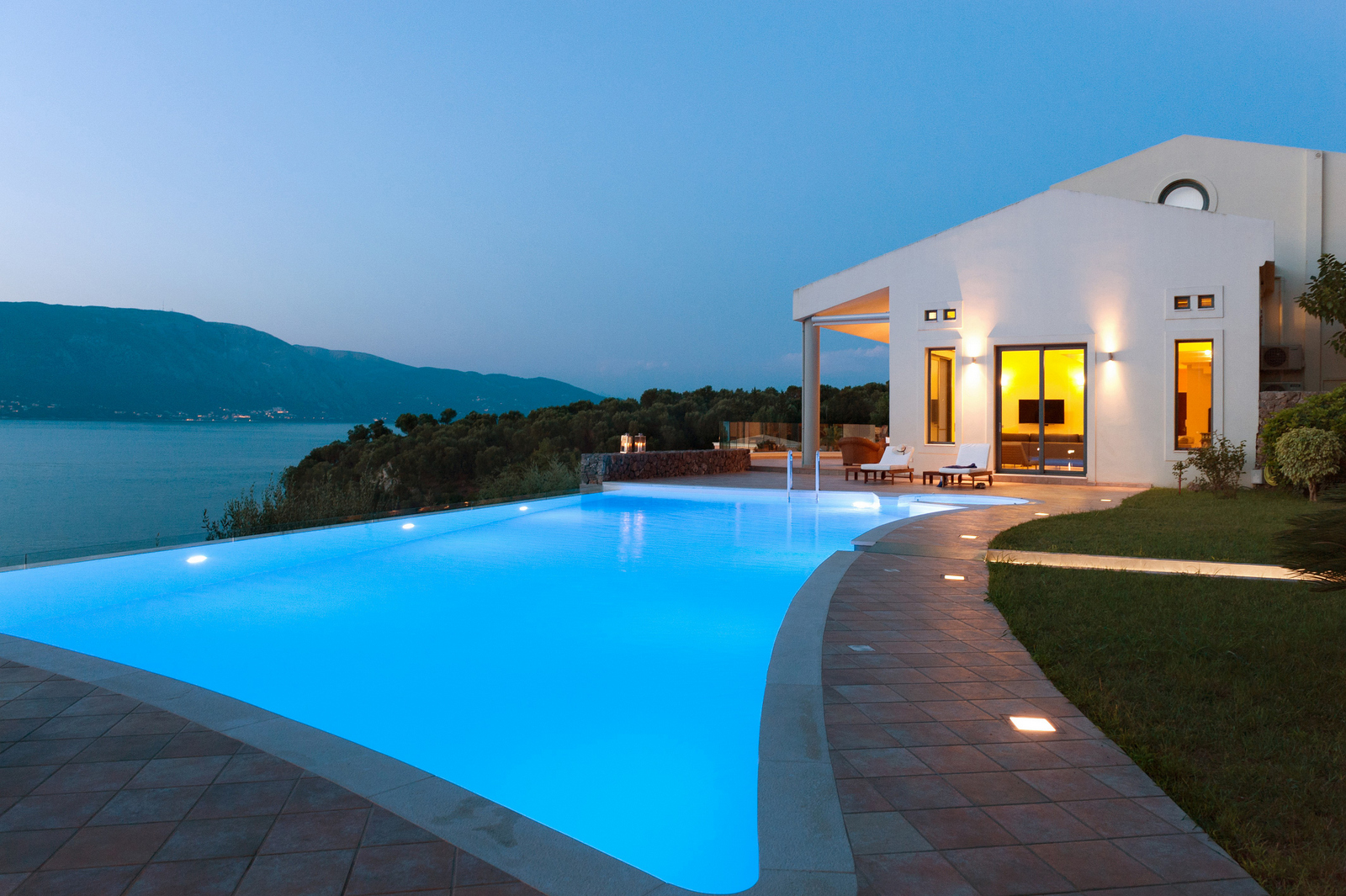 Izar Beach House image 13