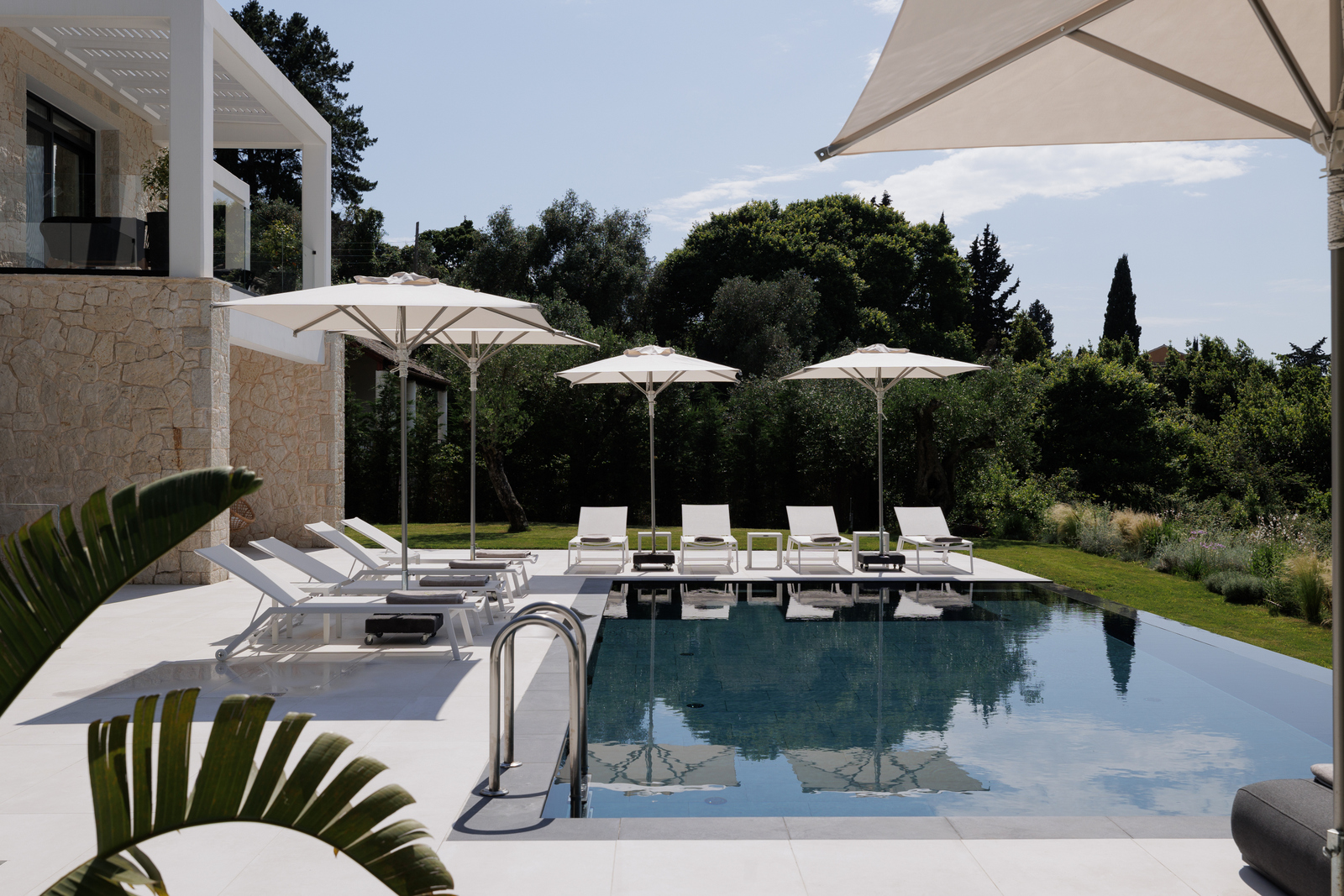 Villa Minimalista image 34