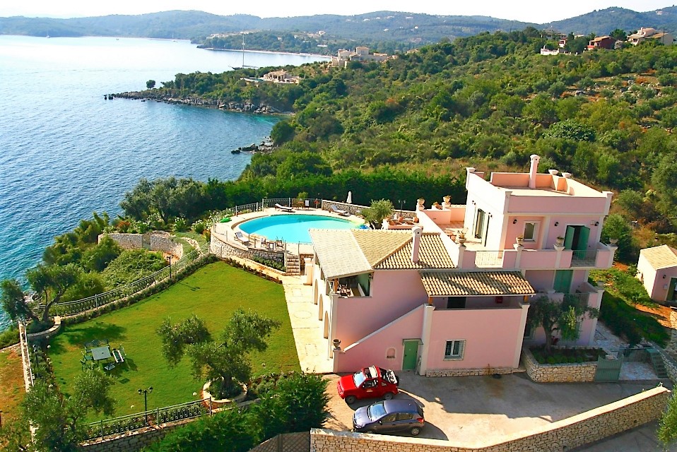 Villa Raisa image 2
