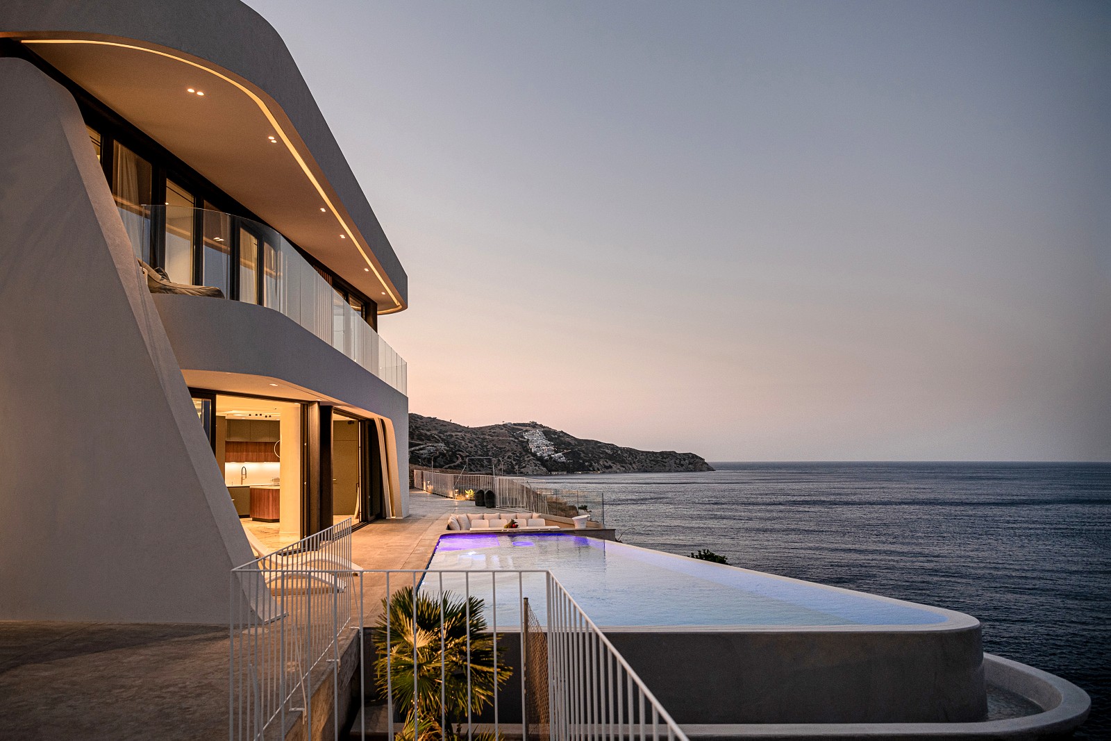 Sea Edge Villa image 24