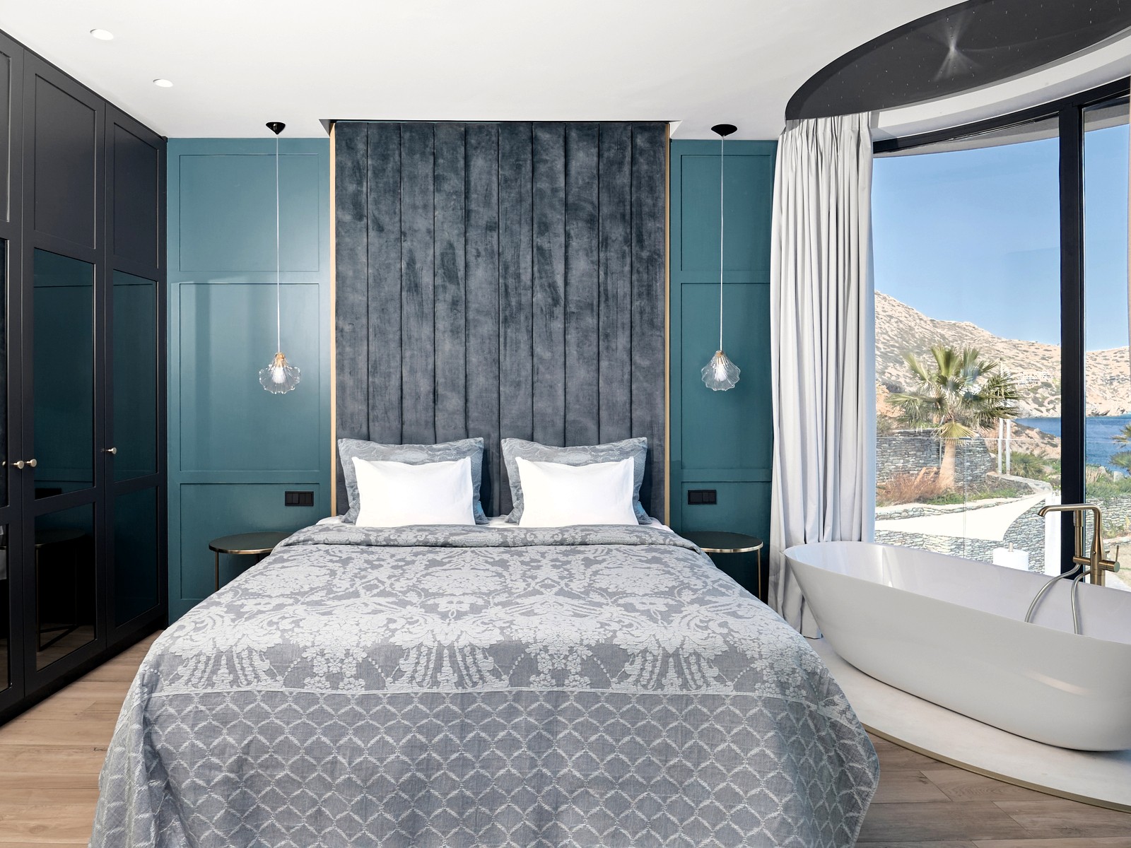 Sea Edge Villa image 35