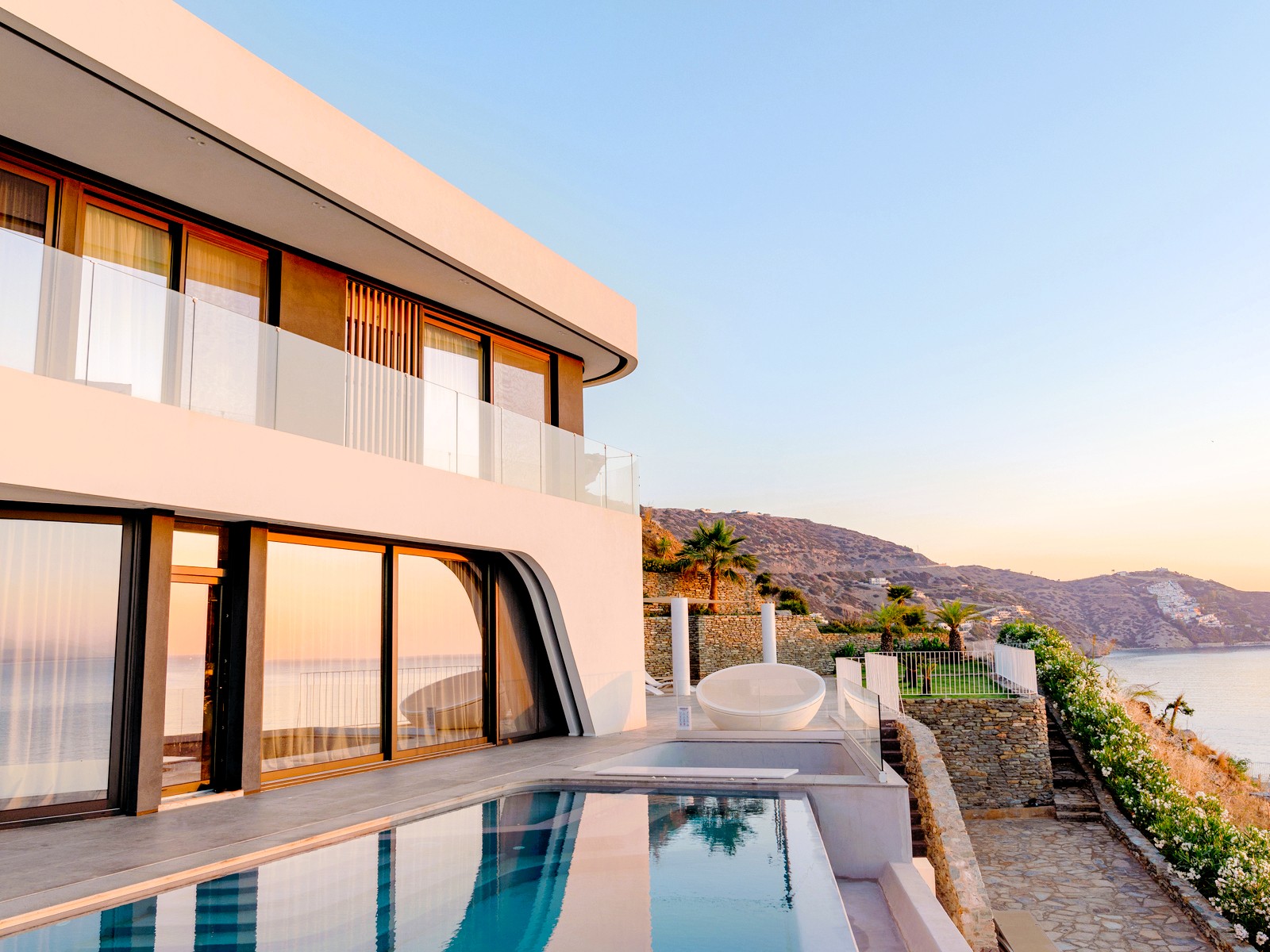 Sea Edge Villa image 14