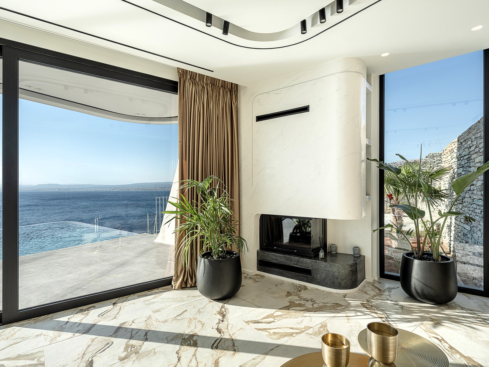 Sea Edge Villa image 25