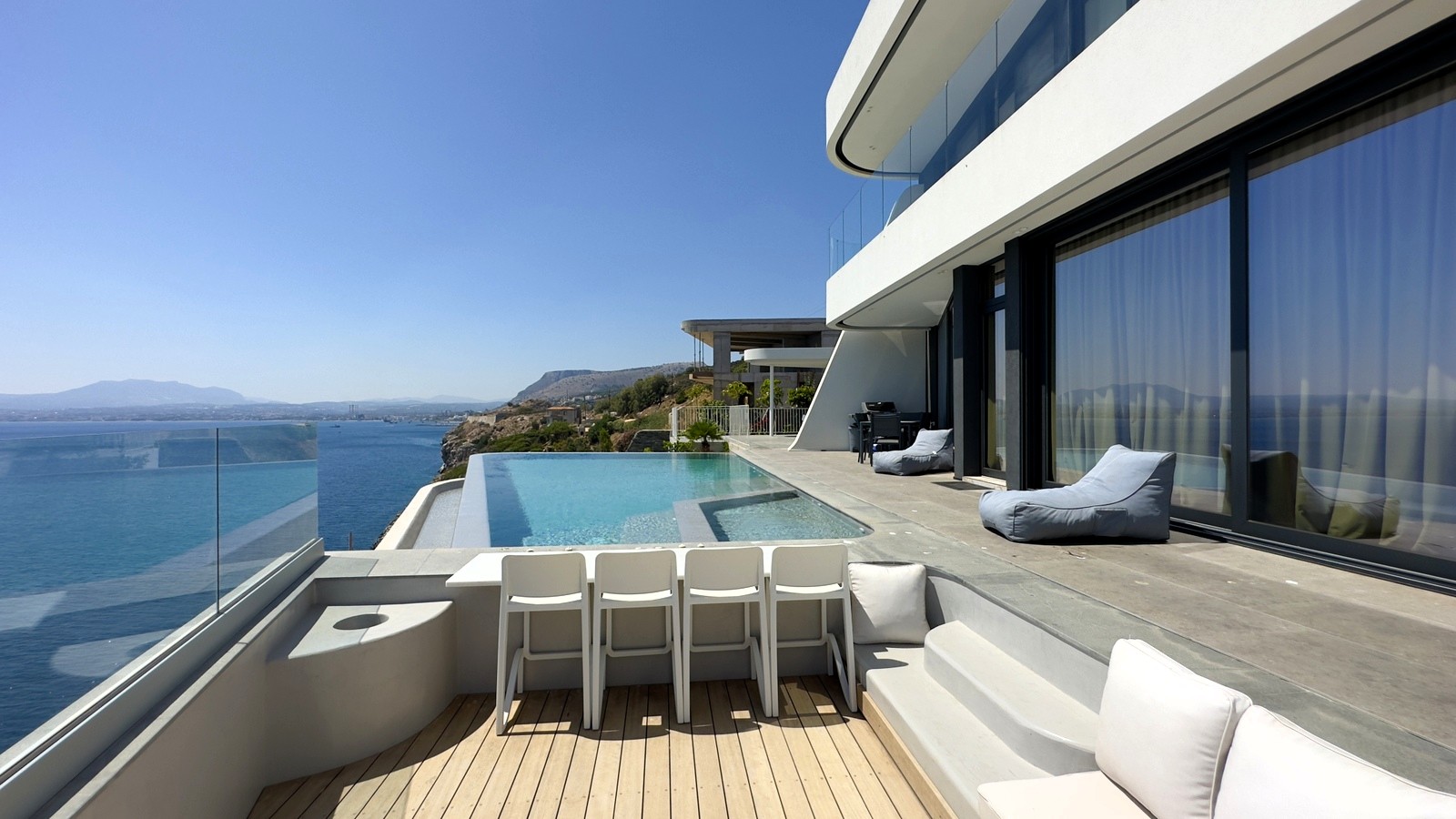 Sea Edge Villa image 6