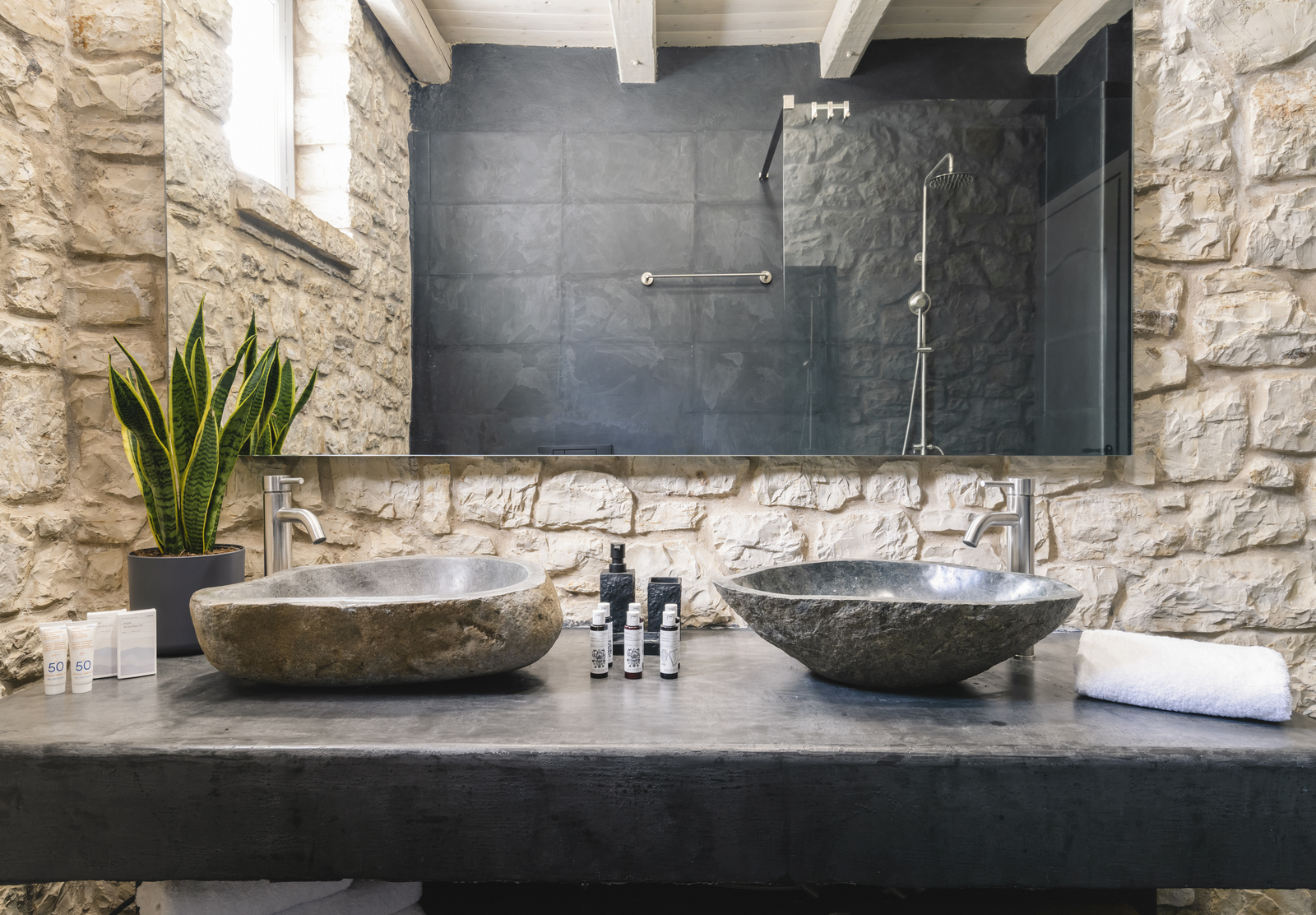 Desiderio Estate image 31