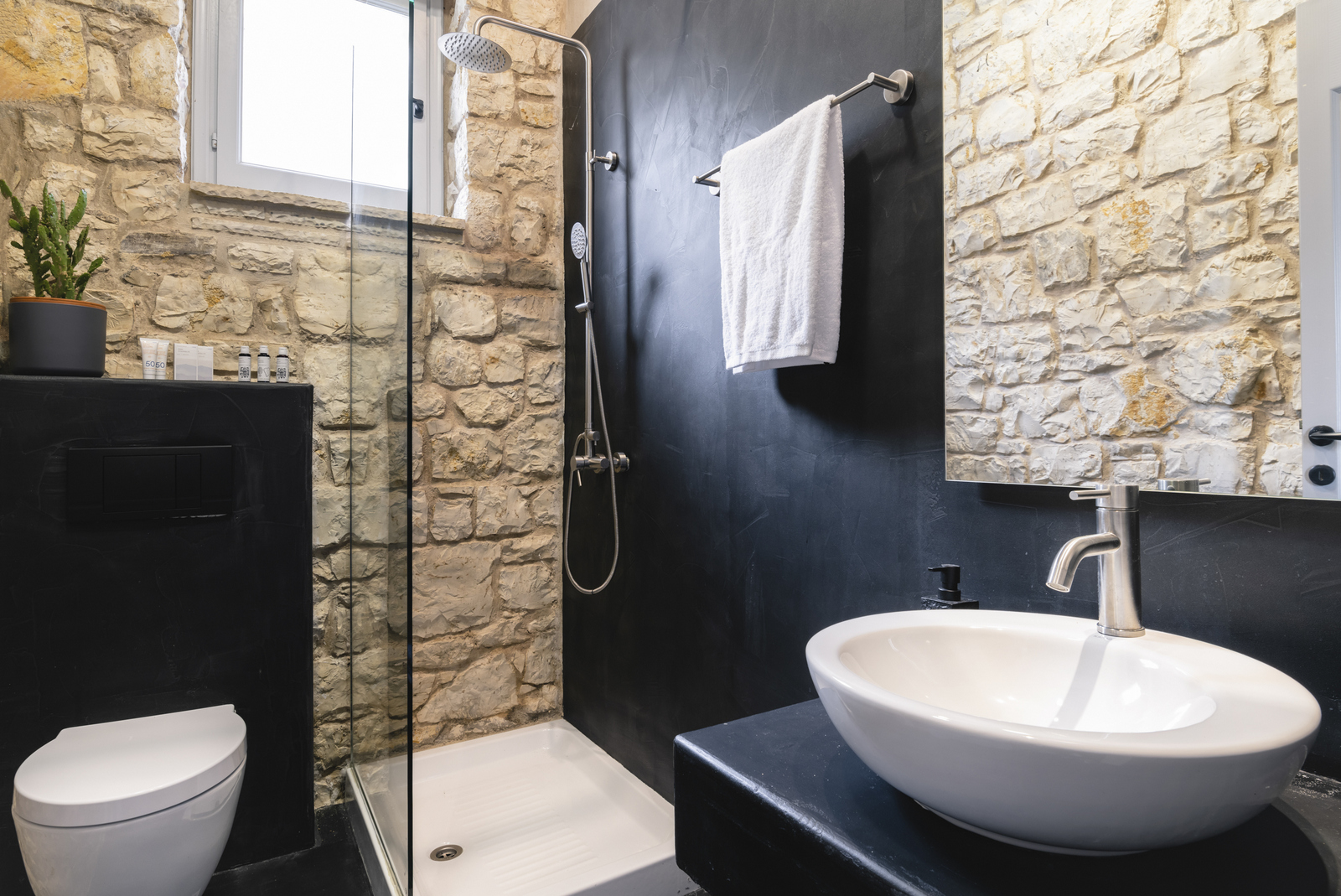 Desiderio Estate image 33