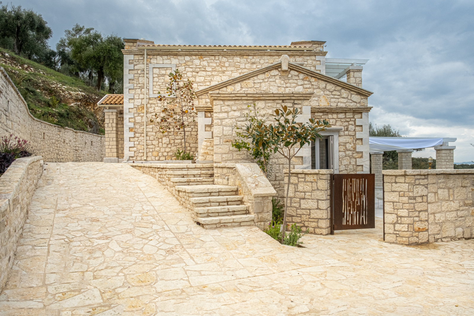 Desiderio Estate image 13