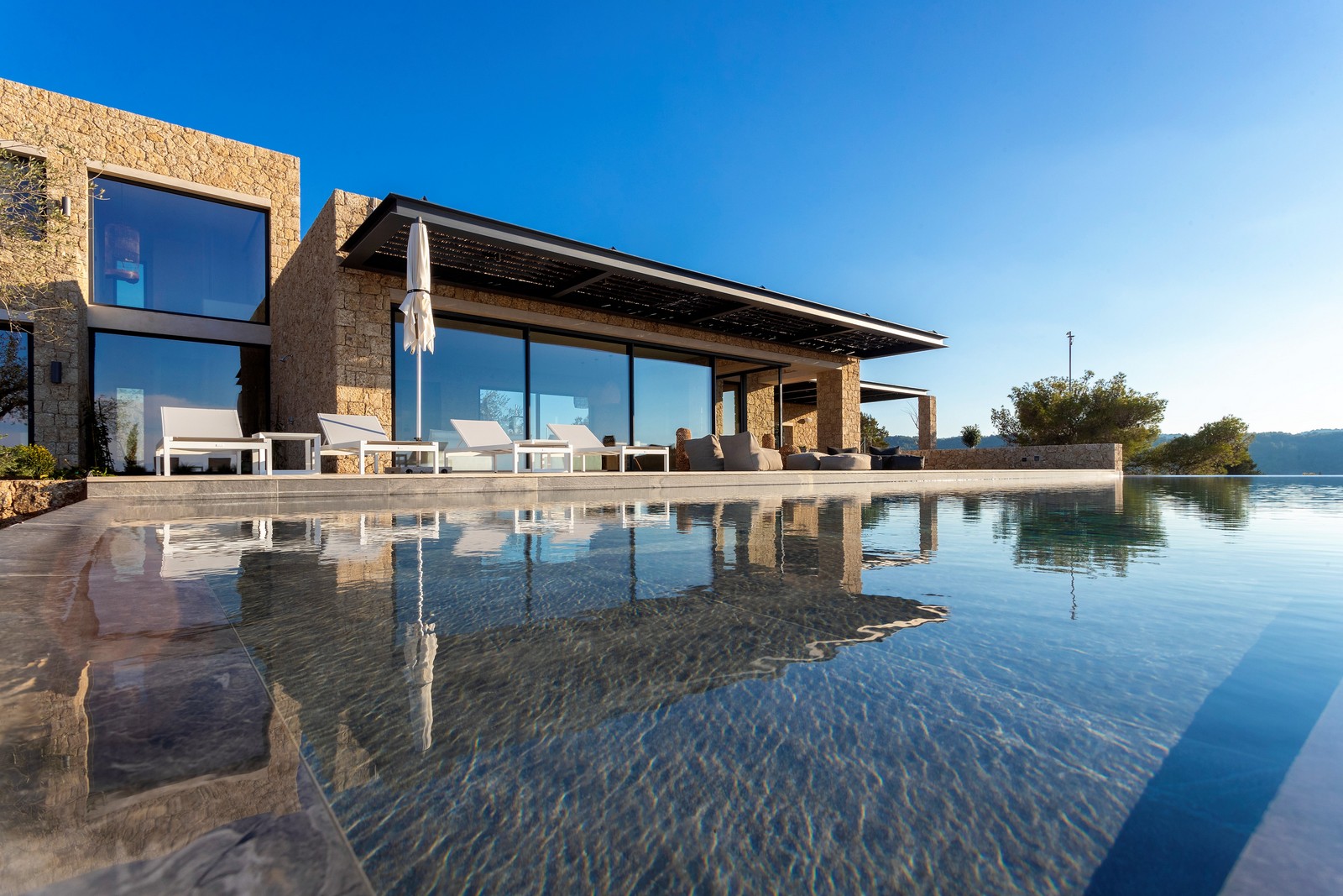 Villa Lorian image 10