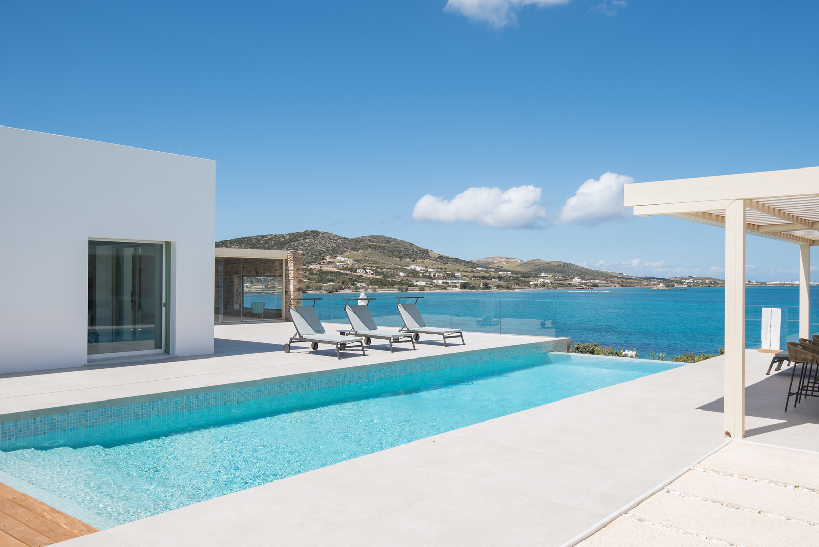 Villa Naira image 1