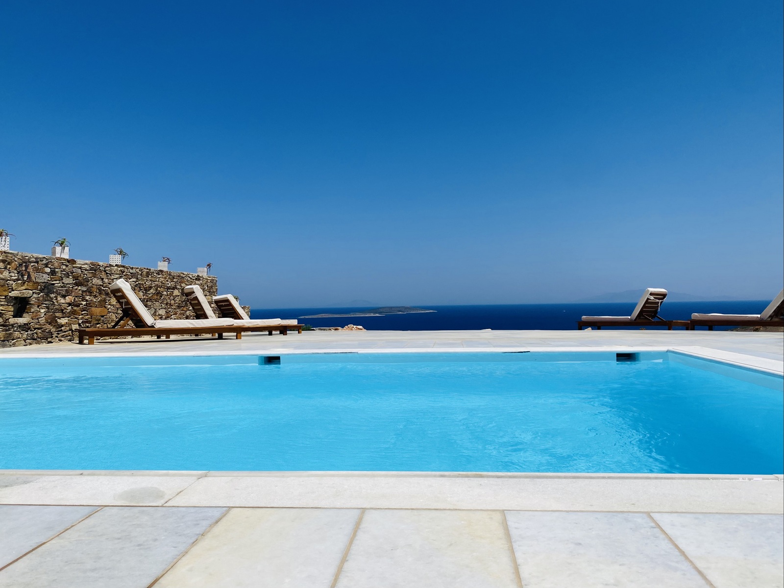 Villa Dovey image 1