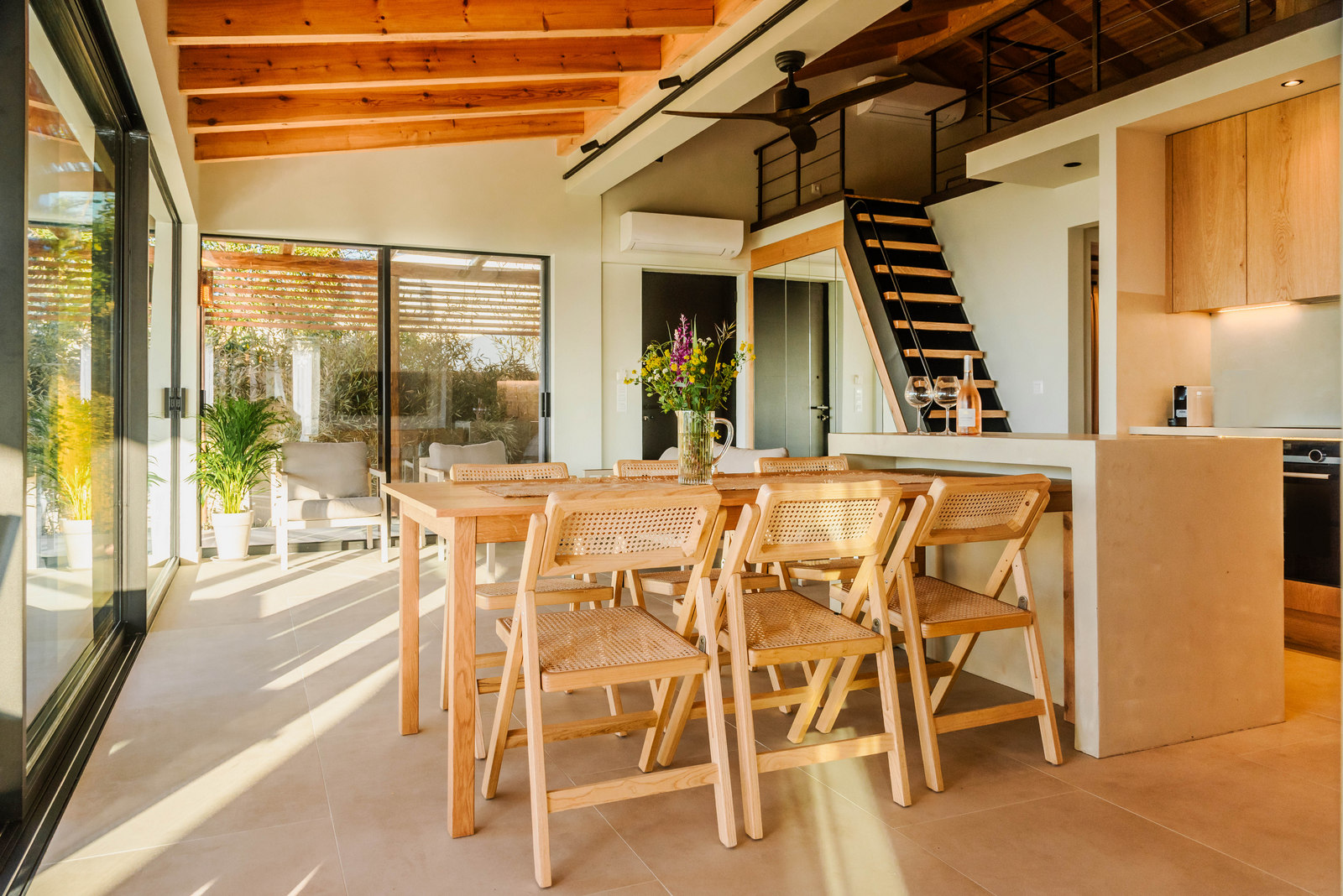 Aqua Beach House image 26