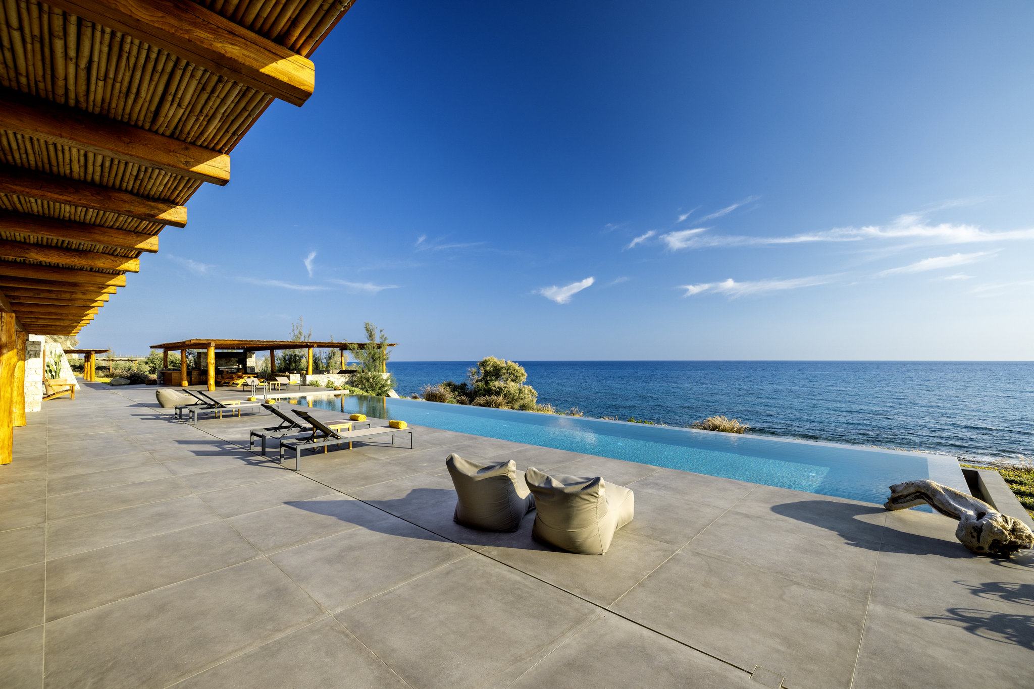 Mira Beach House image 7