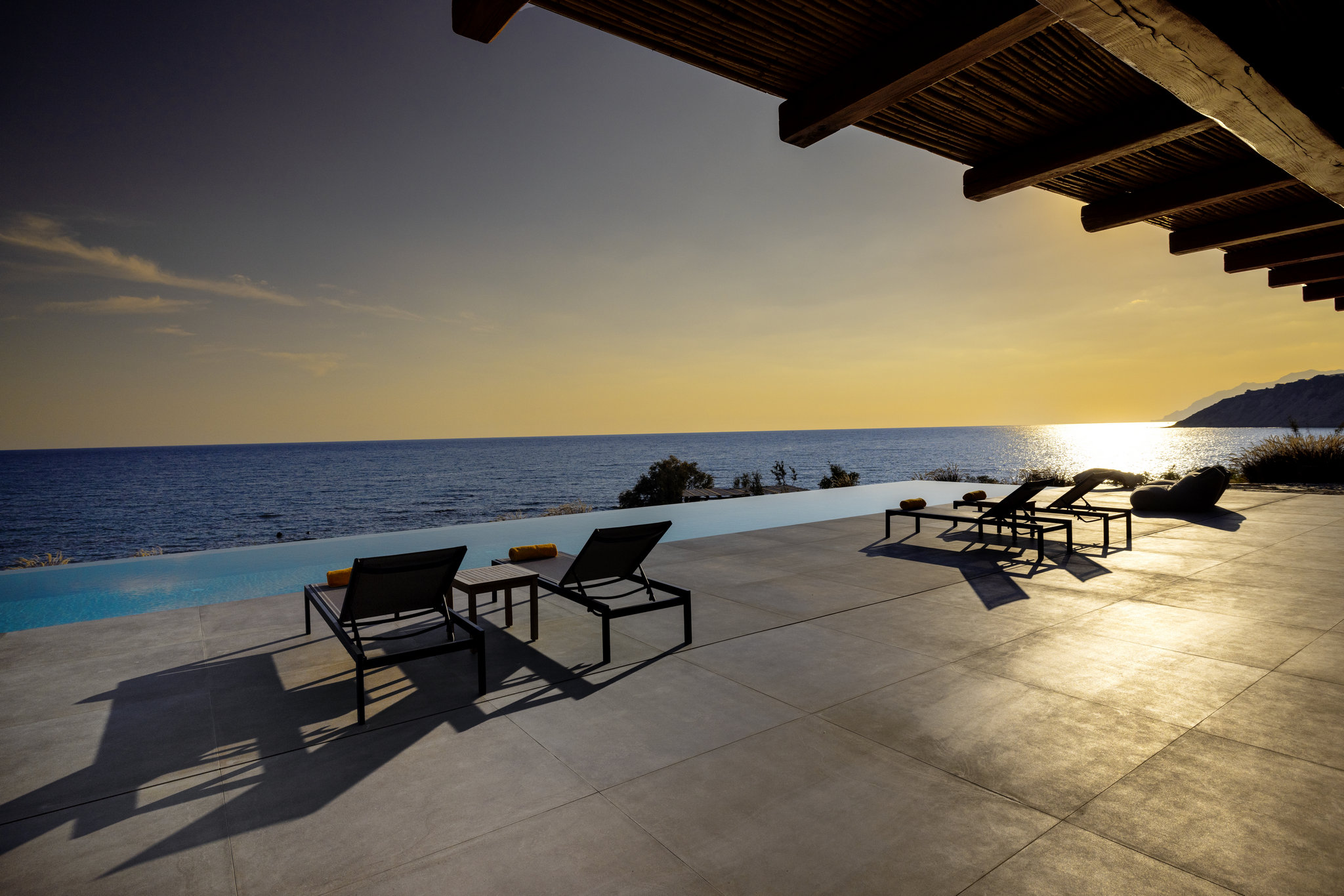Mira Beach House image 8