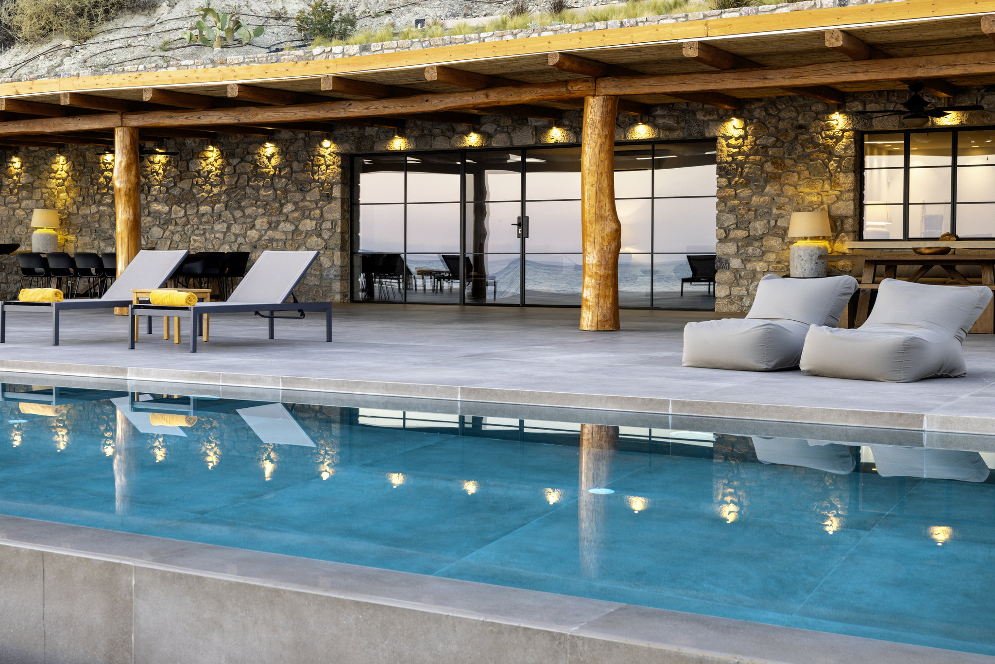 Mira Beach House image 19