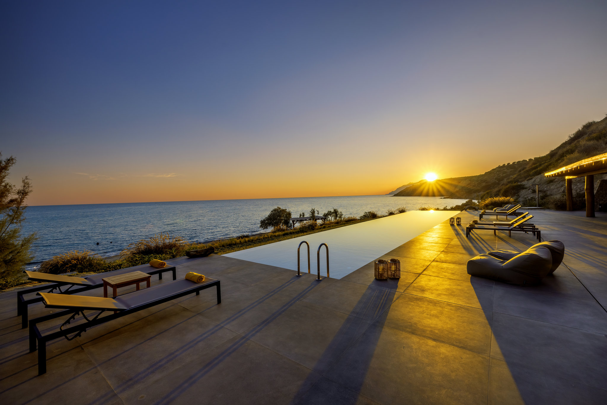 Mira Beach House image 9