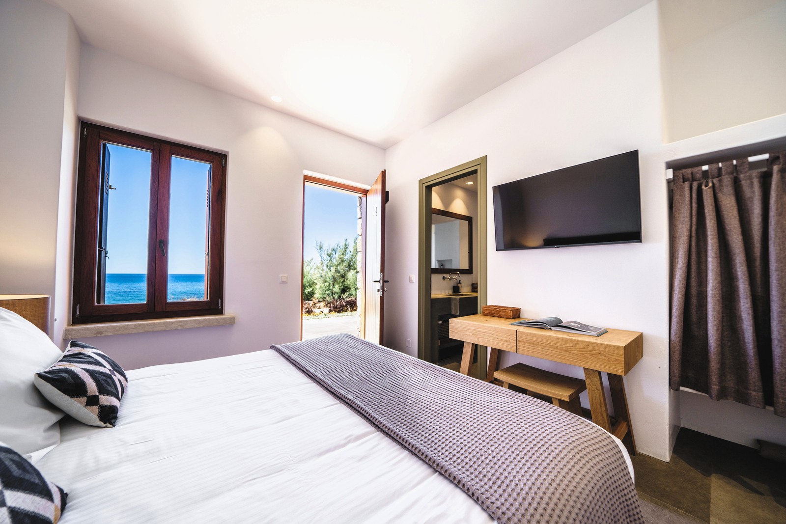 Mira Beach House image 59