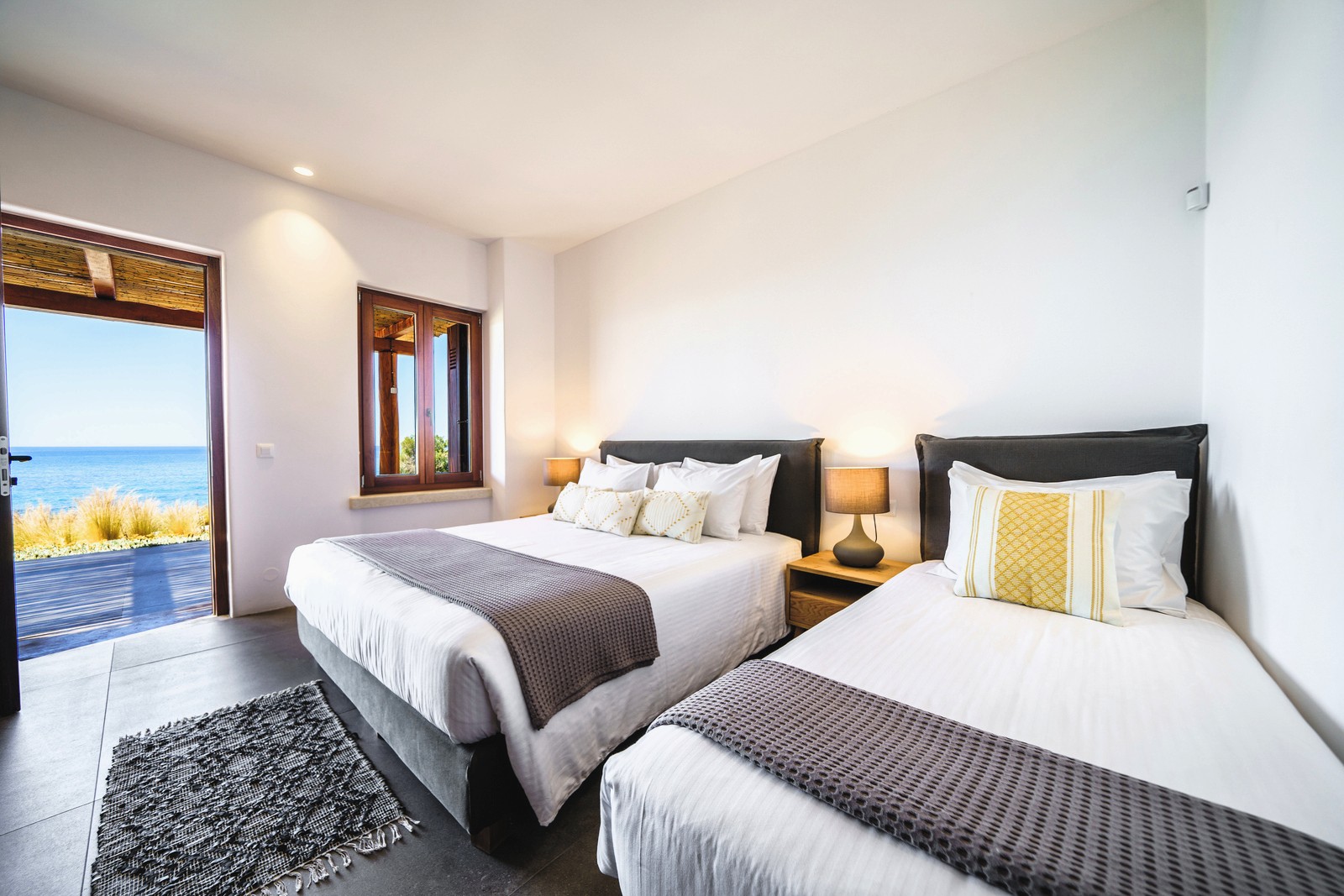 Mira Beach House image 63