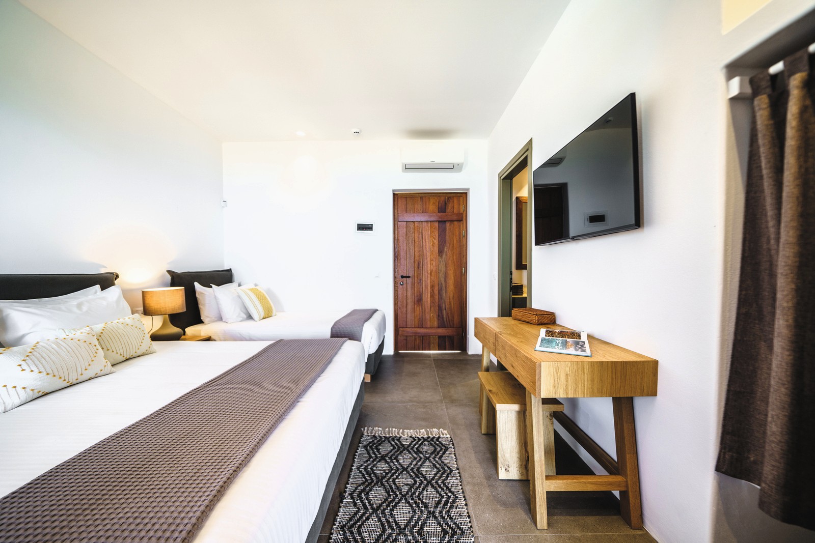 Mira Beach House image 62