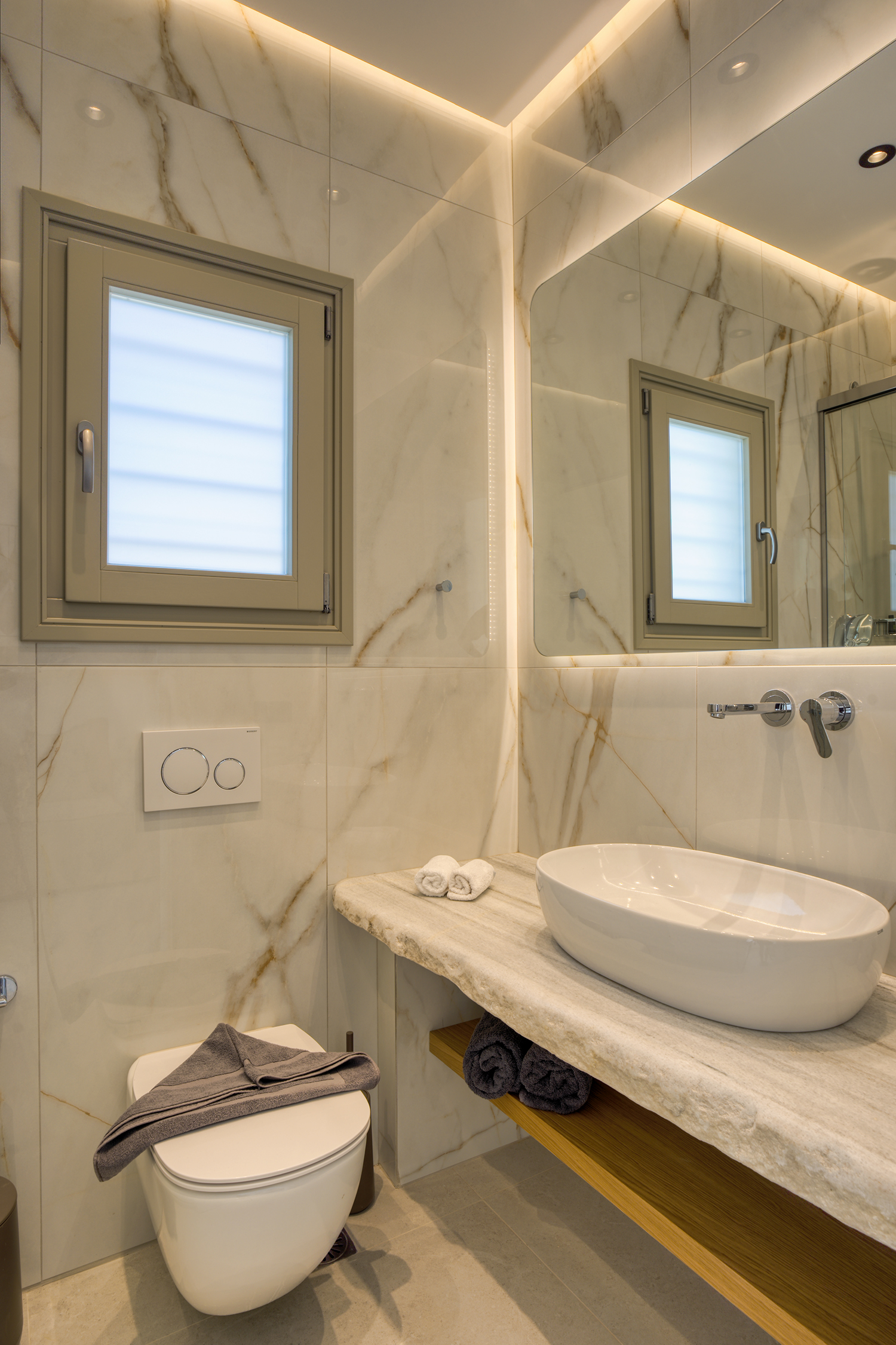 Sola Beach House image 50