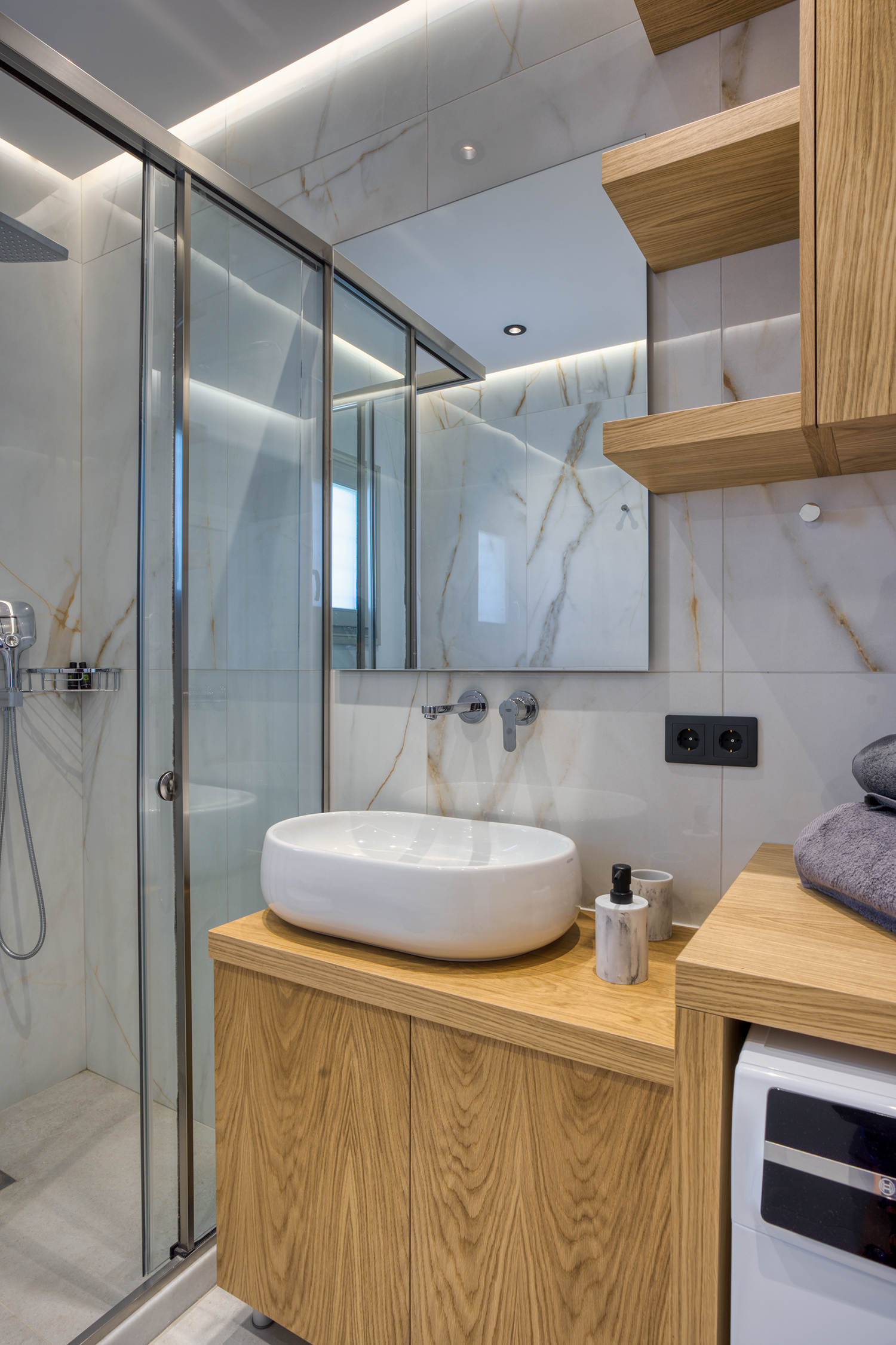 Sola Beach House image 33