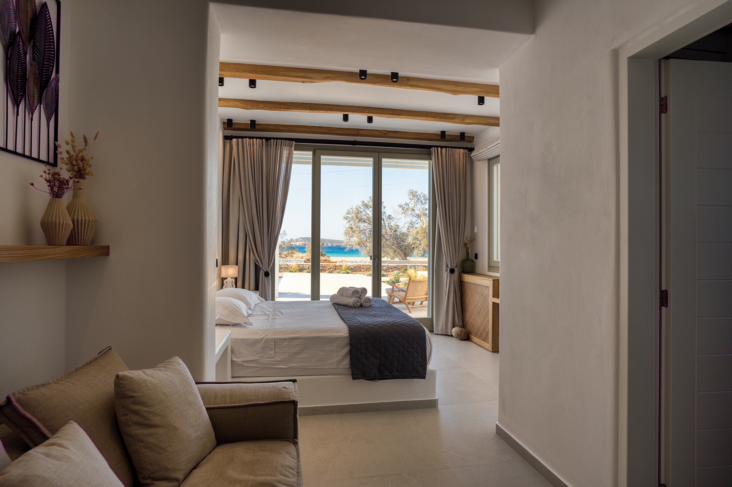 Sola Beach House image 35