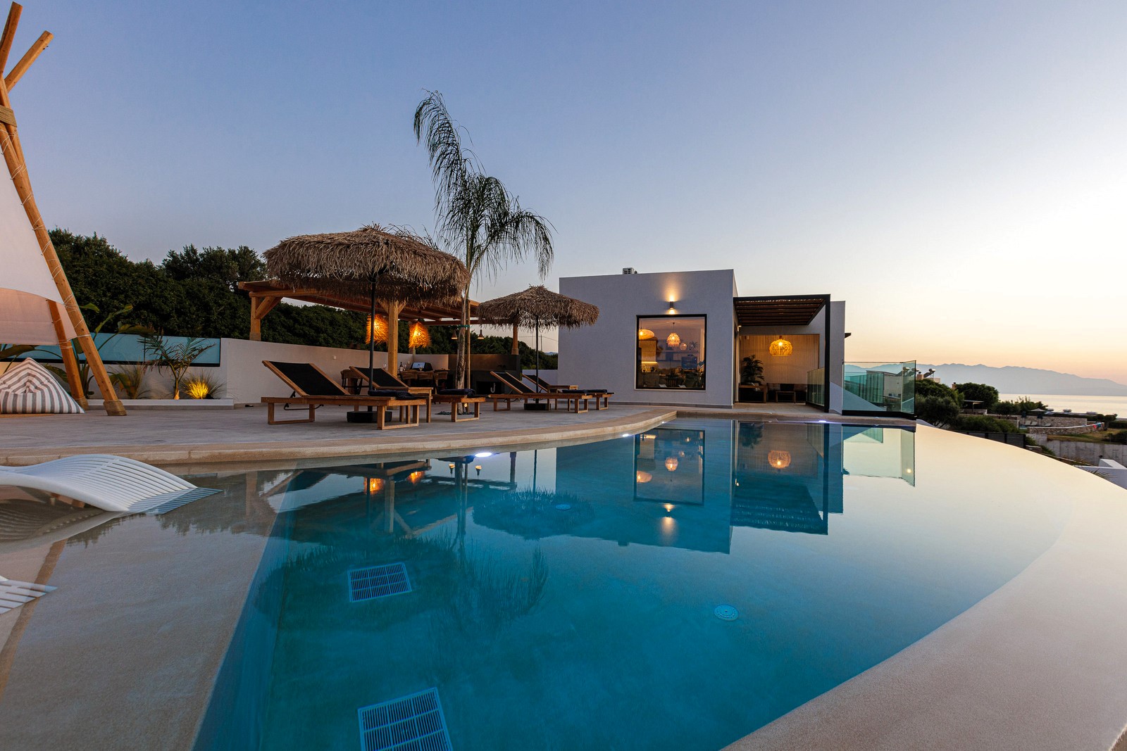 Atropos Villas image 17
