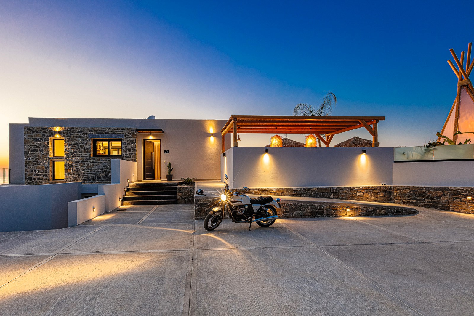 Atropos Villas image 14