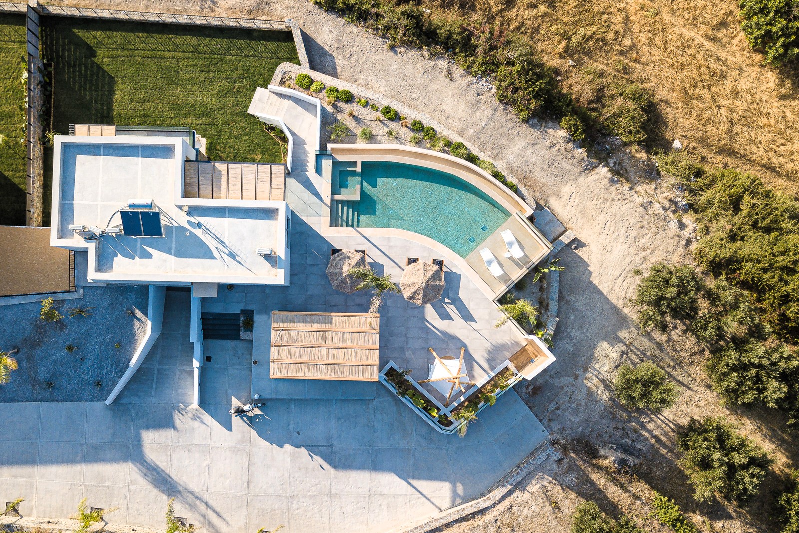 Atropos Villas image 1