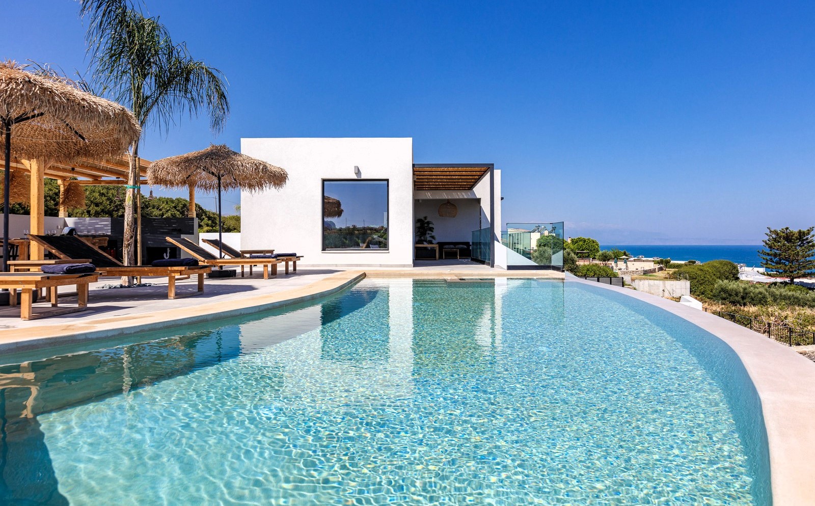 Atropos Villas image 2