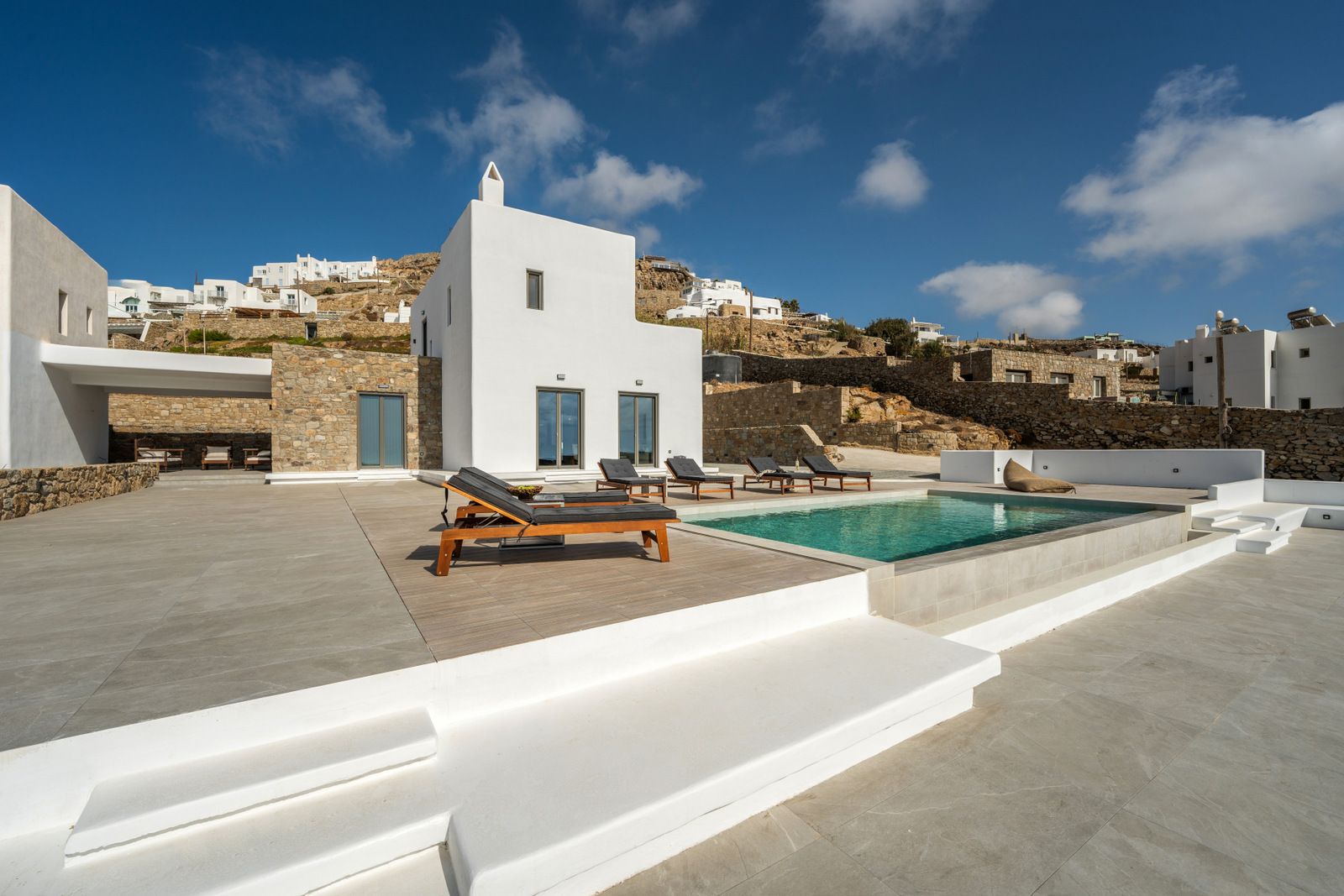 Villa Oron image 1