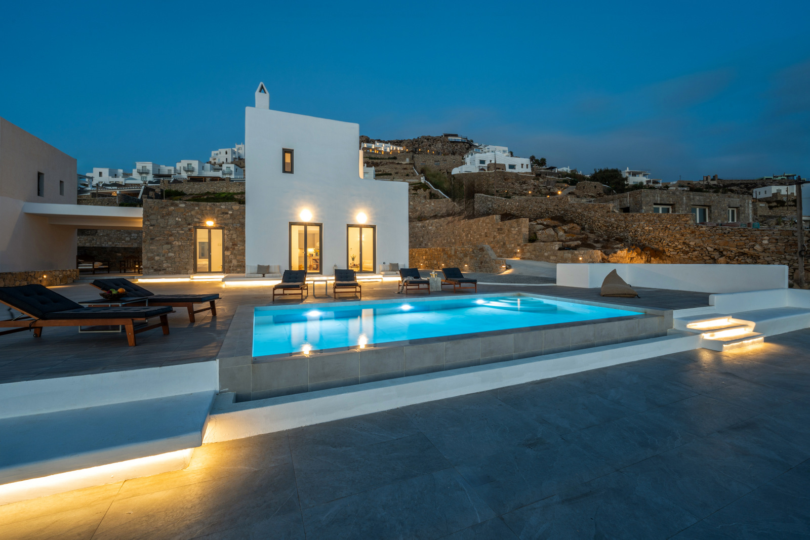 Villa Oron image 8