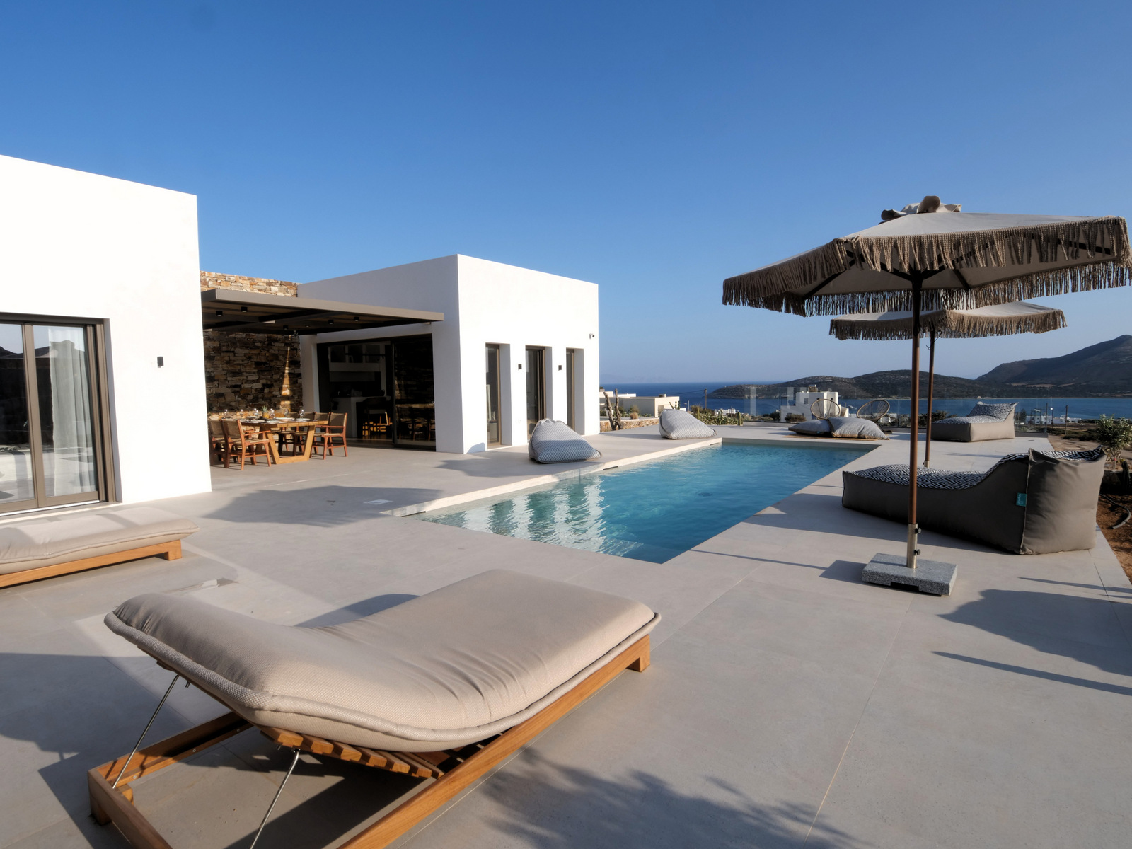 Villa Lysandra image 1