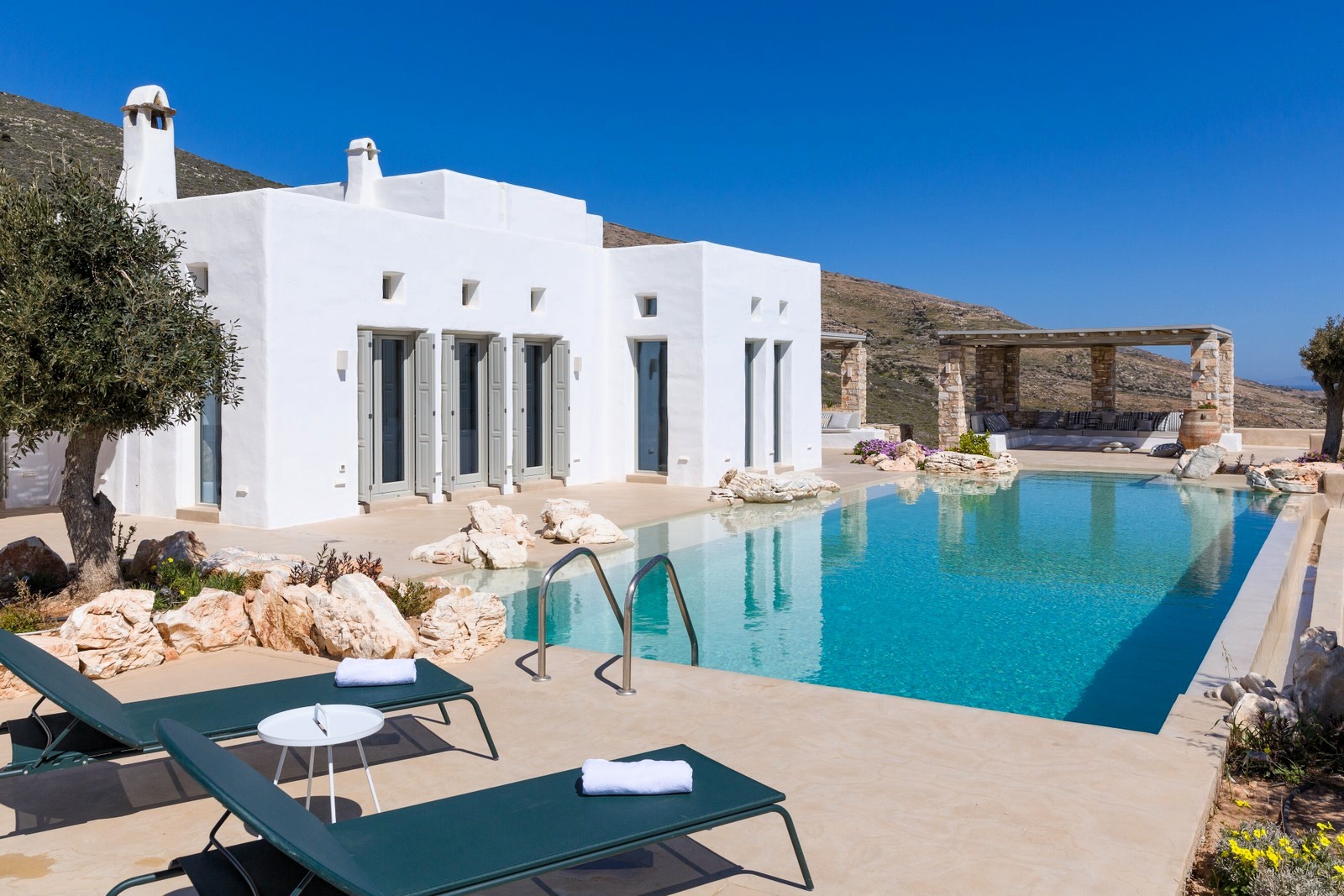 Villa Crown image 3