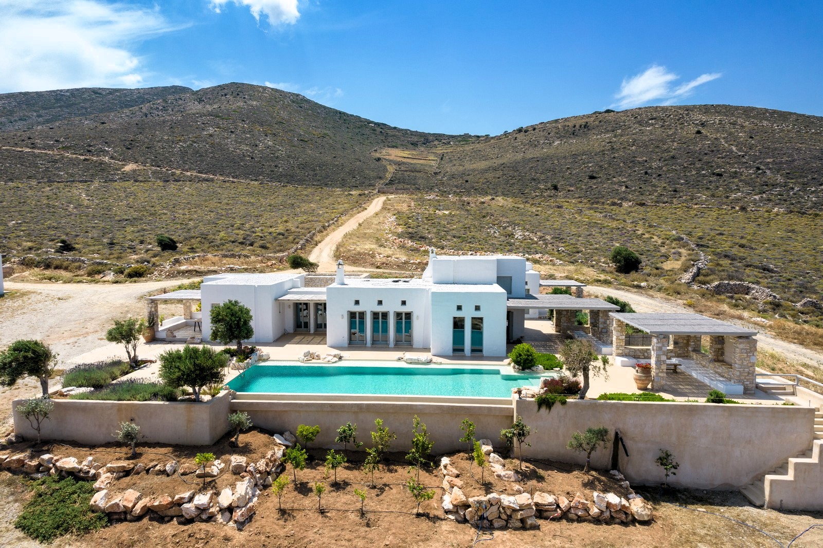Villa Crown image 2