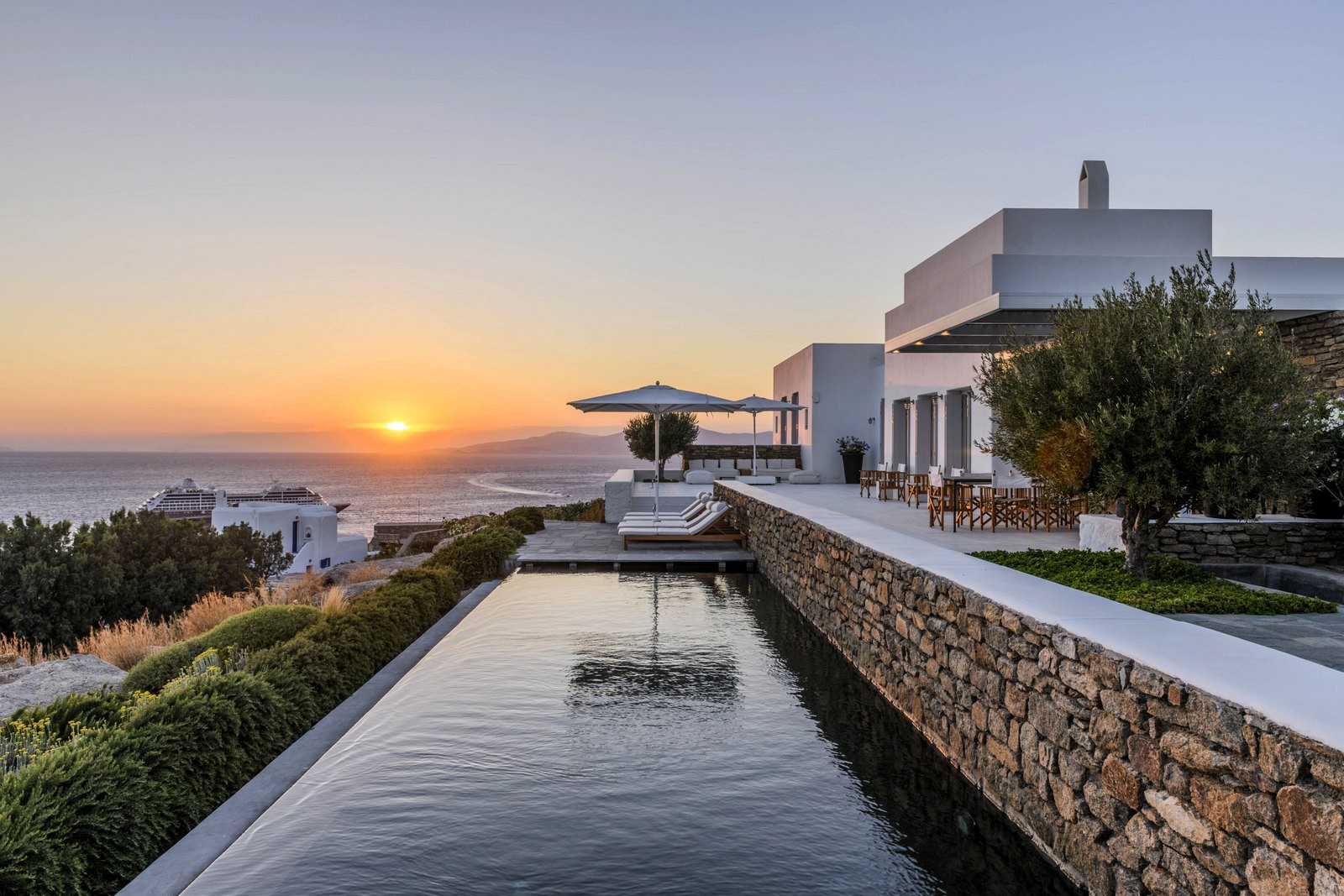 Villa Cactus image 2