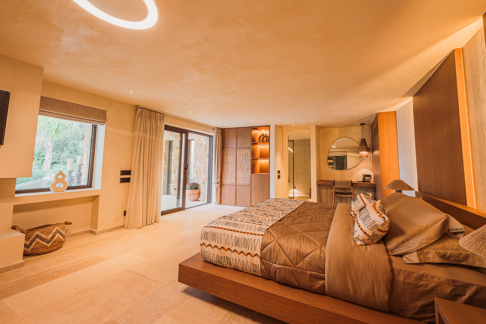 Mythic Estate image 40