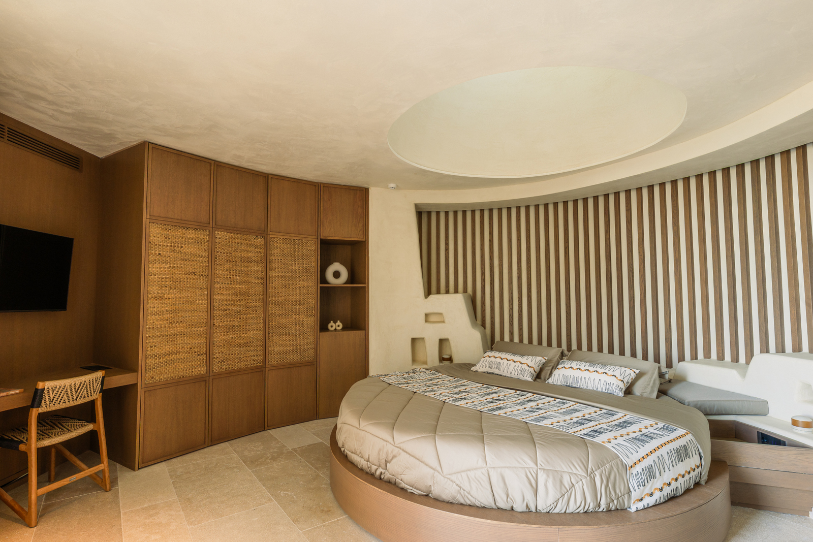 Mythic Estate image 17