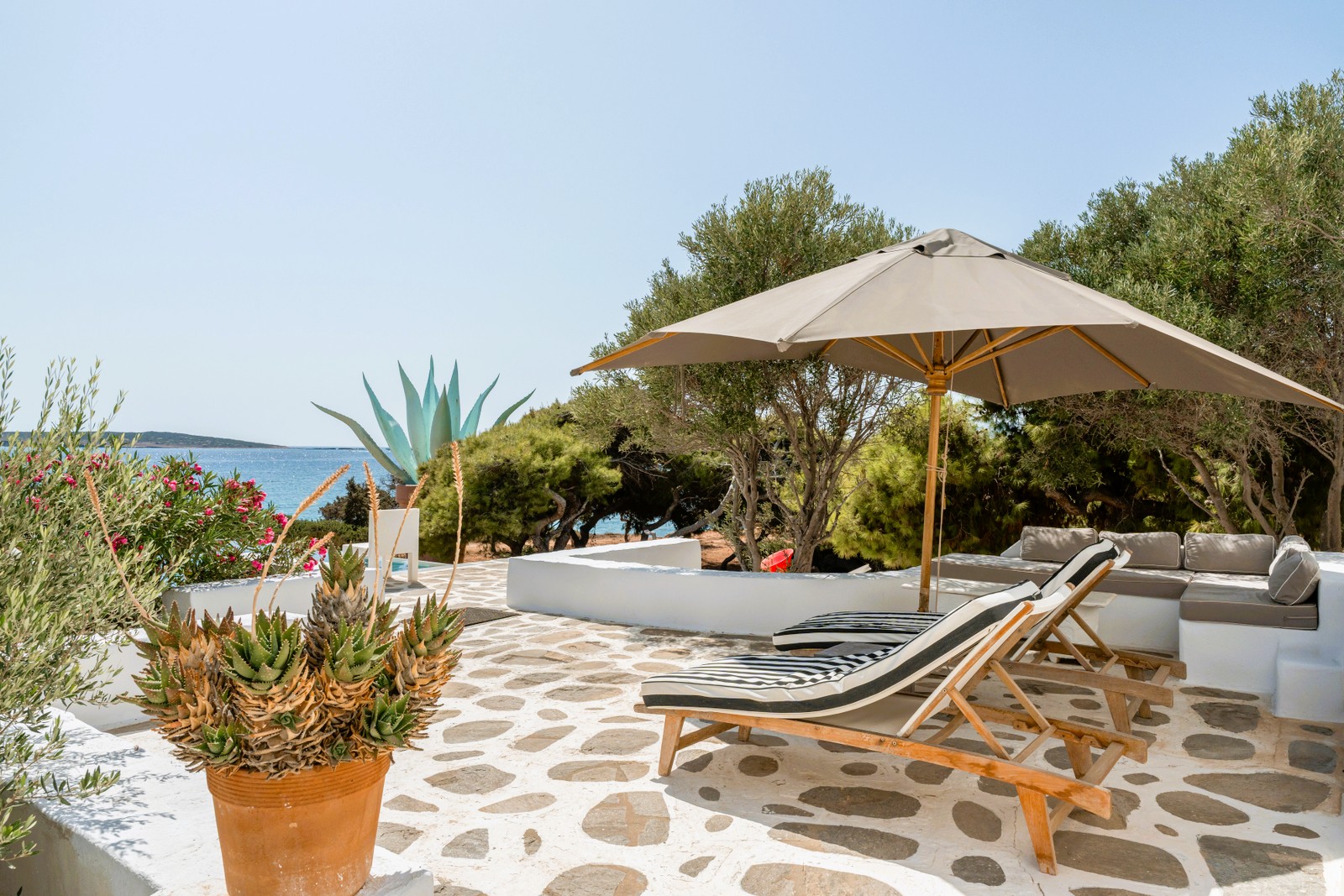 Villa Kaleidoscope image 15