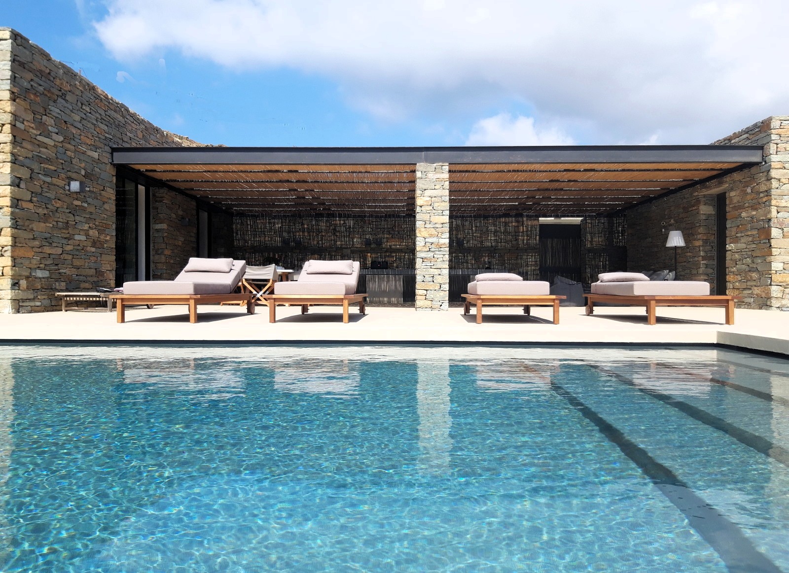 Villa Monolith image 3