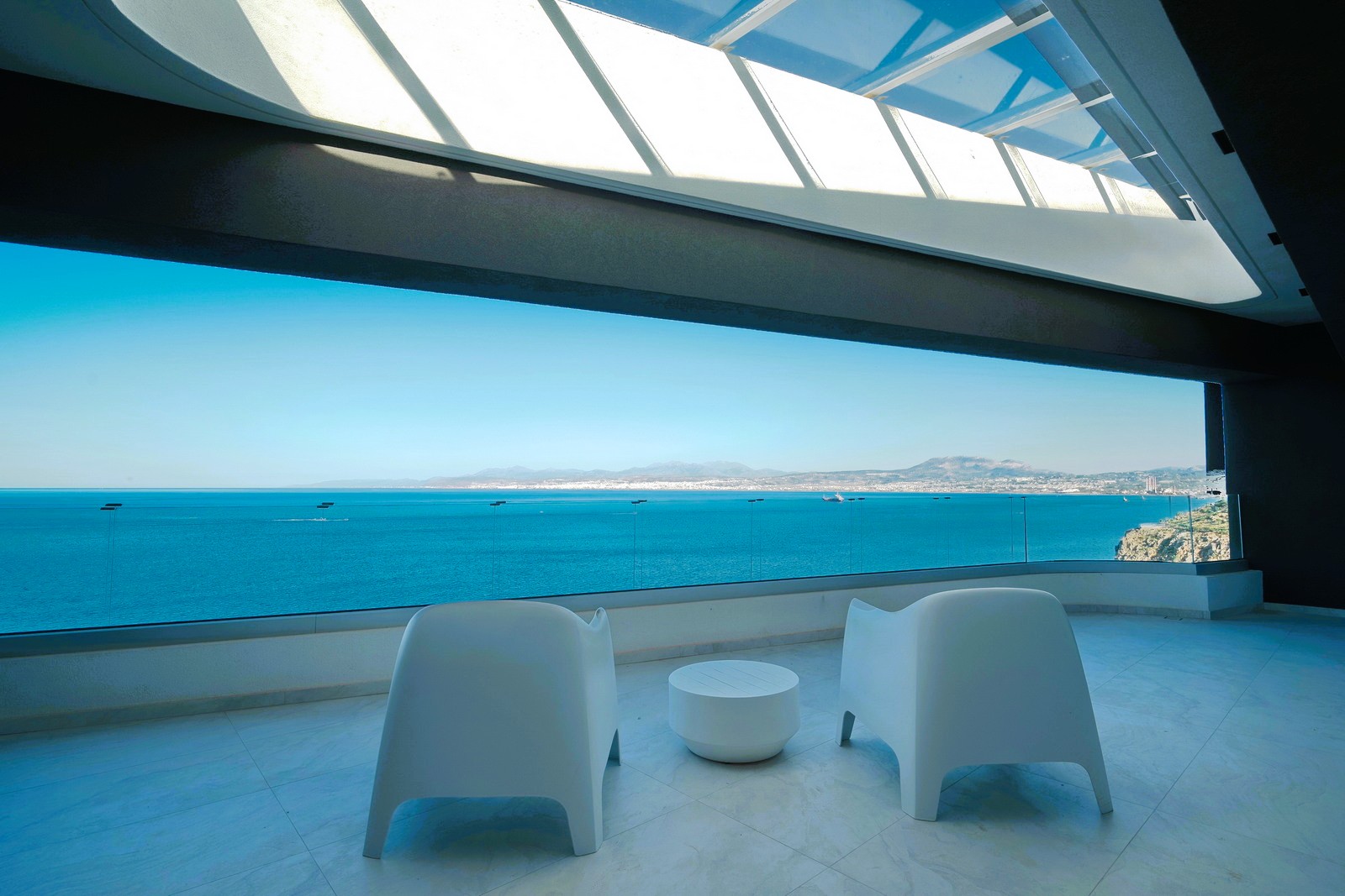 Cliff Edge Villa image 7